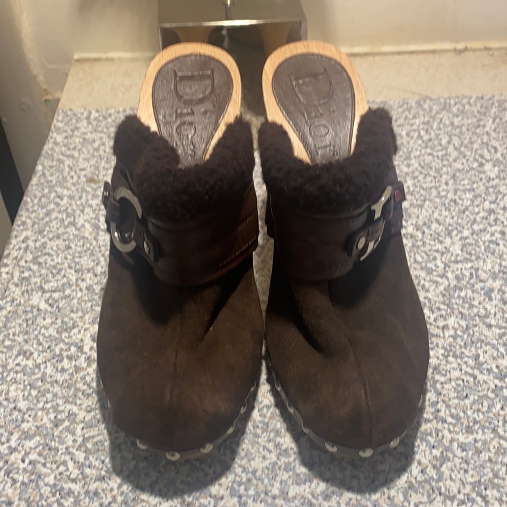 Christian Dior brown shearling clogs. NEW SZ 38